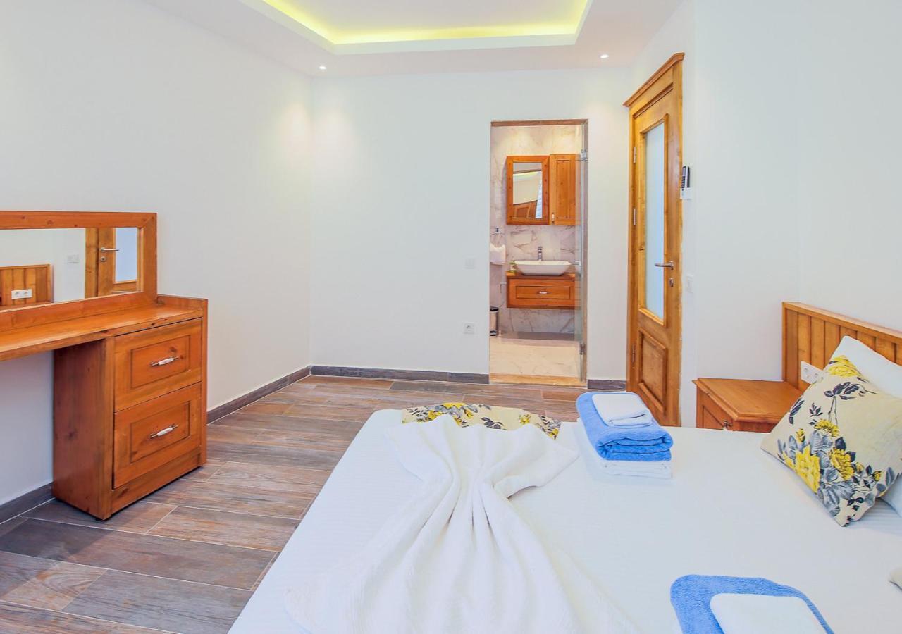 Villa 5 Sleeps 6 Isolated Pool See And Montain View-Villa Kartal Yuvasi Uzumlu  Extérieur photo