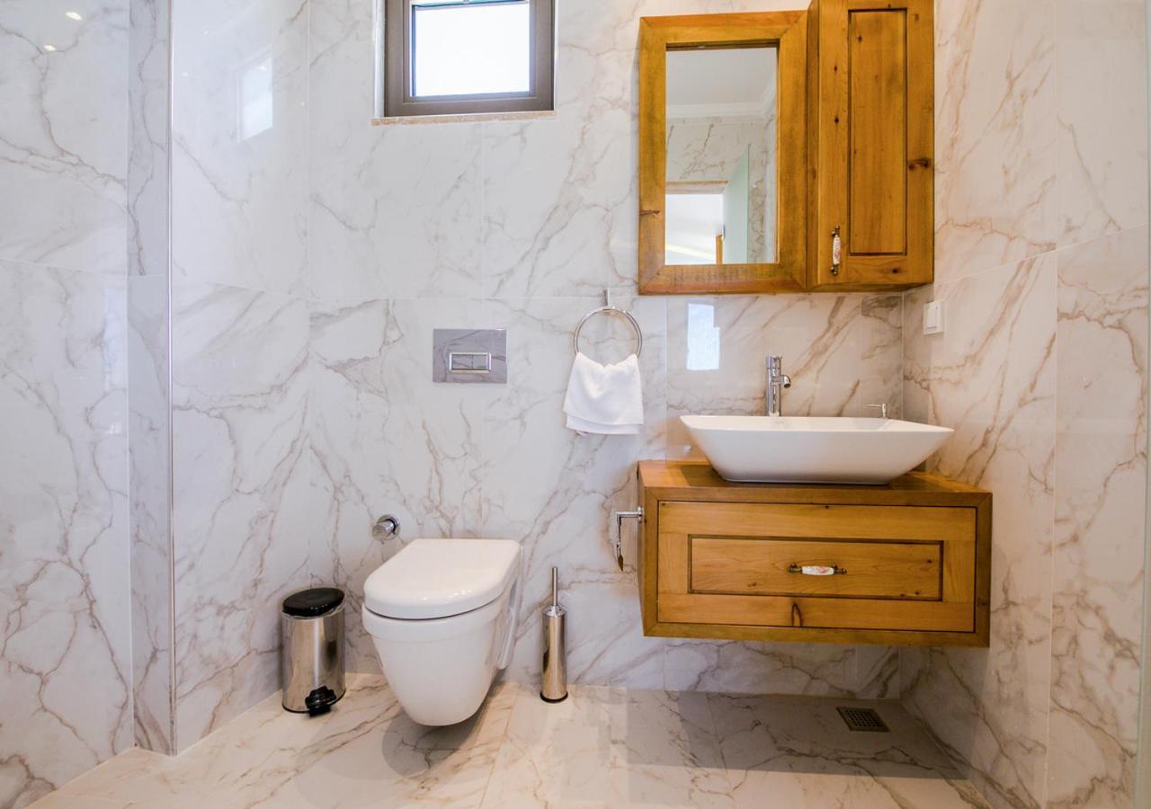 Villa 5 Sleeps 6 Isolated Pool See And Montain View-Villa Kartal Yuvasi Uzumlu  Extérieur photo